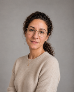 Photo portrait de Mégane Dutilleul les cheveux attachés